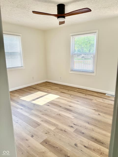Photo of 405 E Cowing Drive, Muncie, IN