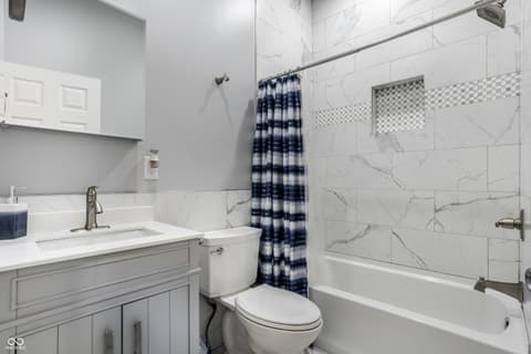 Photo of 2302 N Kenwood Avenue, Indianapolis, IN