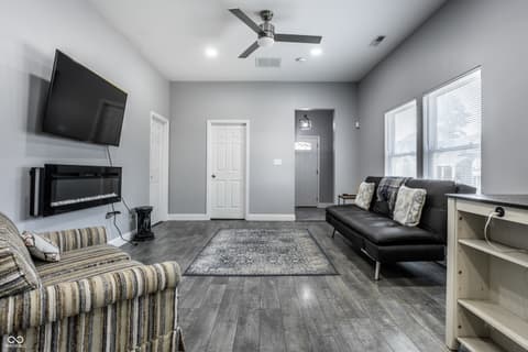 Photo of 2302 N Kenwood Avenue, Indianapolis, IN