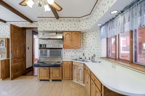 Photo of 506 S Washington Street, Crawfordsville, IN
