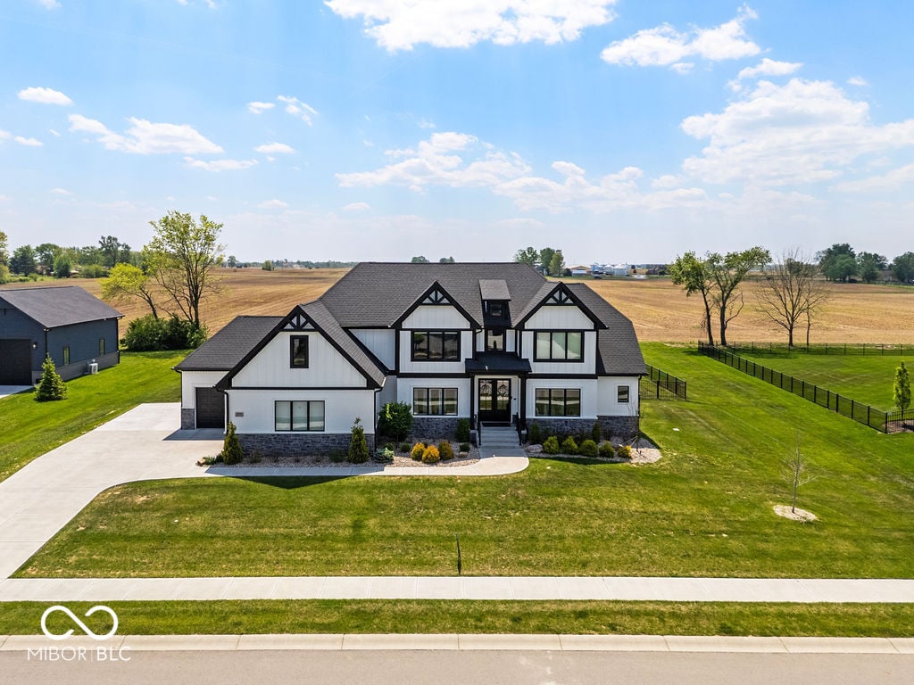Photo of 3966 Chapel Hill Court, Bargersville, IN