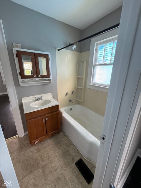 Photo of 2730 Noble Street, Anderson, IN