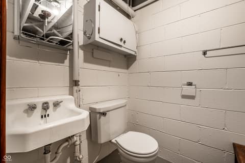 Photo of 5548 N Meridian Street, Indianapolis, IN