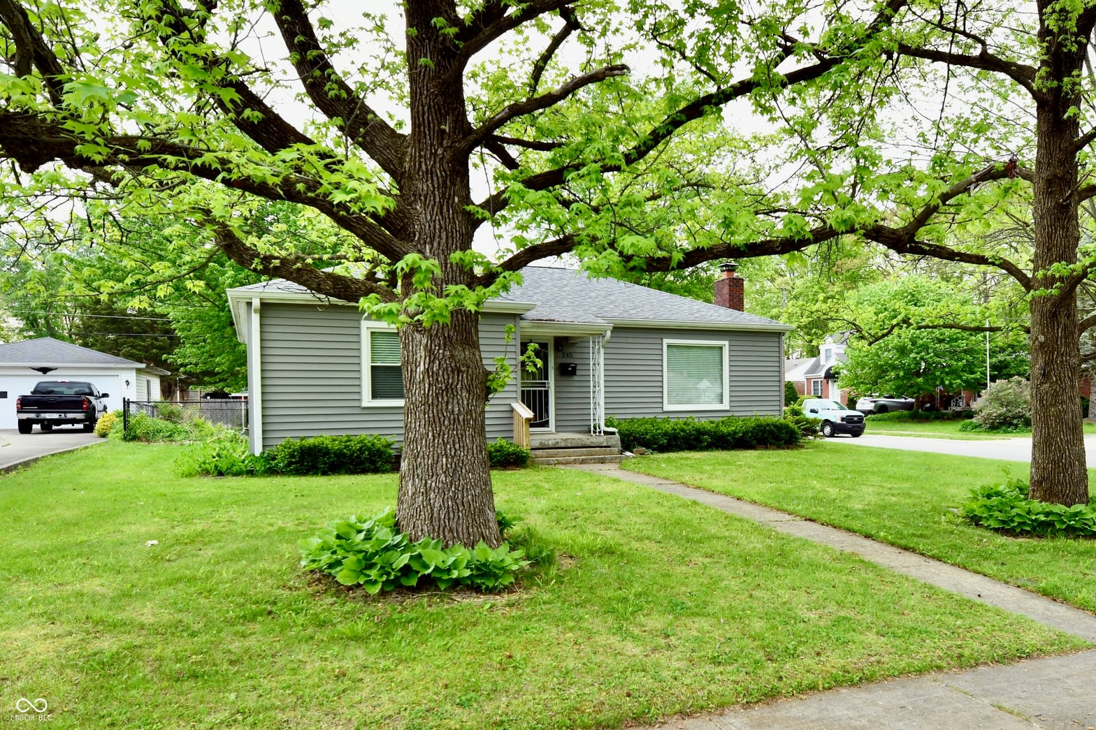 Photo of 245 S 11th Avenue, Beech Grove, IN