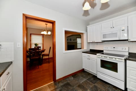 Photo of 245 S 11th Avenue, Beech Grove, IN