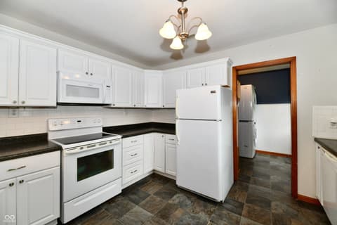 Photo of 245 S 11th Avenue, Beech Grove, IN