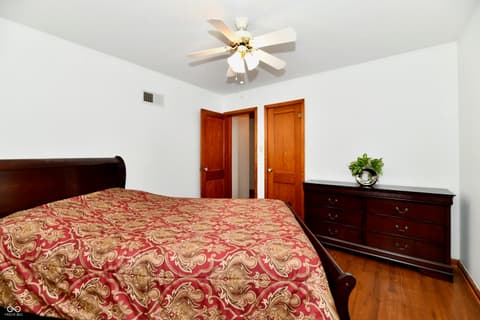Photo of 245 S 11th Avenue, Beech Grove, IN