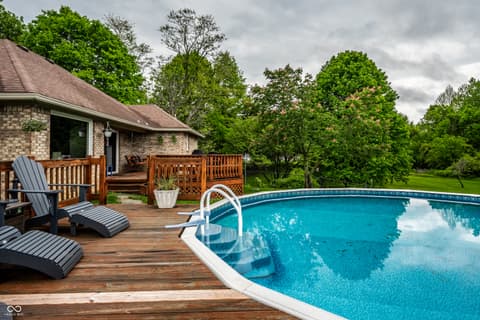 Pool at 6907 E County Road 825 S, Mooresville, IN