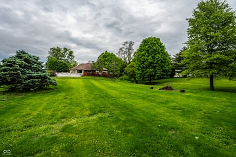 Yard at 6907 E County Road 825 S, Mooresville, IN