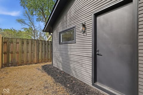 Photo of 819 E 56th Street, Indianapolis, IN