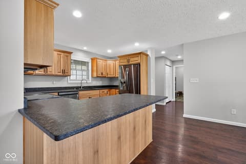 Photo of 417 W Jackson Street, Knightstown, IN