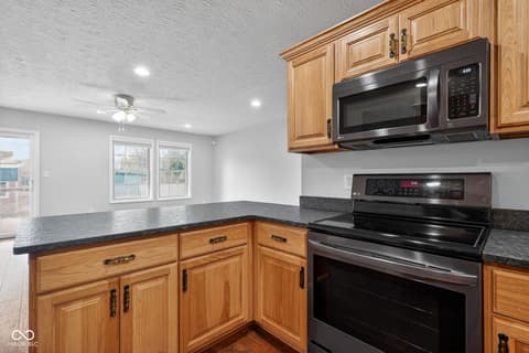Photo of 417 W Jackson Street, Knightstown, IN