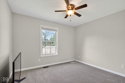 Photo of 417 W Jackson Street, Knightstown, IN