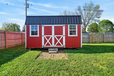 Photo of 417 W Jackson Street, Knightstown, IN