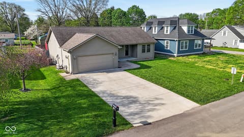 Photo of 417 W Jackson Street, Knightstown, IN