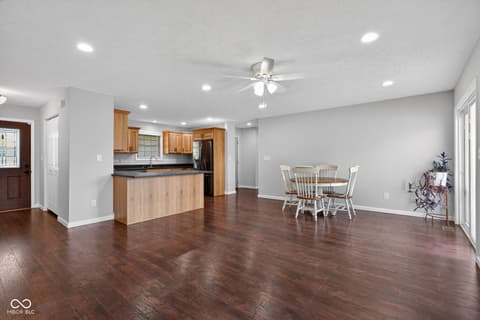 Photo of 417 W Jackson Street, Knightstown, IN