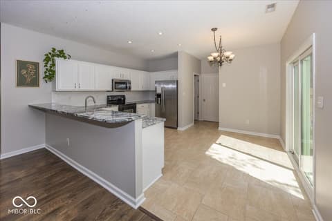 Photo of 13191 Sweet Briar Parkway, Fishers, IN