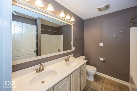 Photo of 13191 Sweet Briar Parkway, Fishers, IN