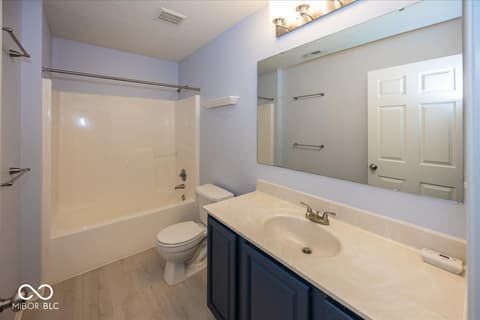 Photo of 13191 Sweet Briar Parkway, Fishers, IN