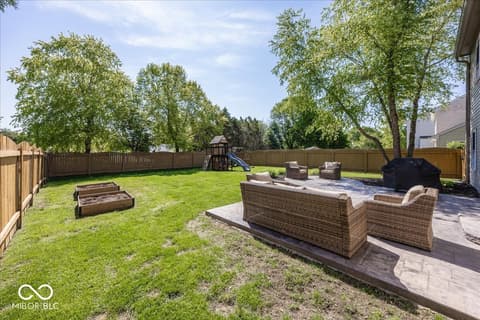 Photo of 13191 Sweet Briar Parkway, Fishers, IN