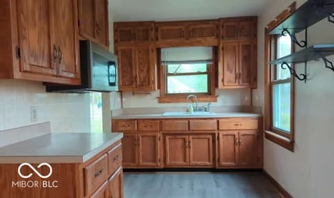 Photo of 616 W 38th Street, Anderson, IN