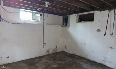 Photo of 616 W 38th Street, Anderson, IN