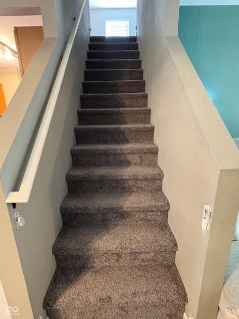 Stairs — 1627 Carriage Circle, Shelbyville, IN