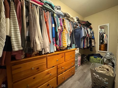 Walk In Closets — 1627 Carriage Circle, Shelbyville, IN