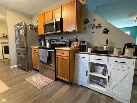 Kitchen at 1627 Carriage Circle, Shelbyville, IN