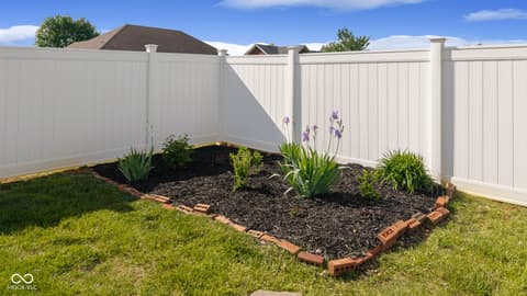 Photo of 1011 Frontier Trail, Greenville, IN