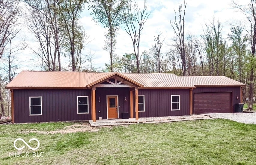 Front exterior at 3300 Carmel Ridge Lane, Morgantown, IN