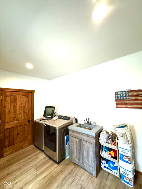 Laundry room at 3300 Carmel Ridge Lane, Morgantown, IN