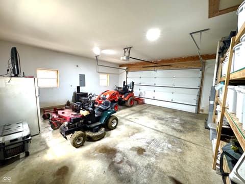 Garage at 3300 Carmel Ridge Lane, Morgantown, IN