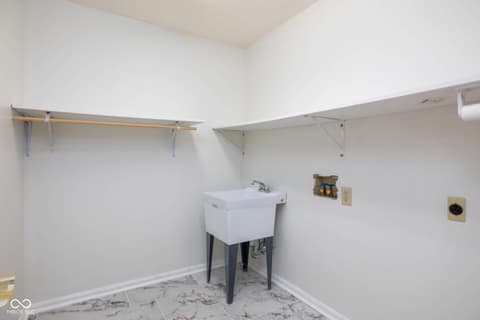 Laundry room at 2254 S Olde Mill Drive, Bloomington, IN