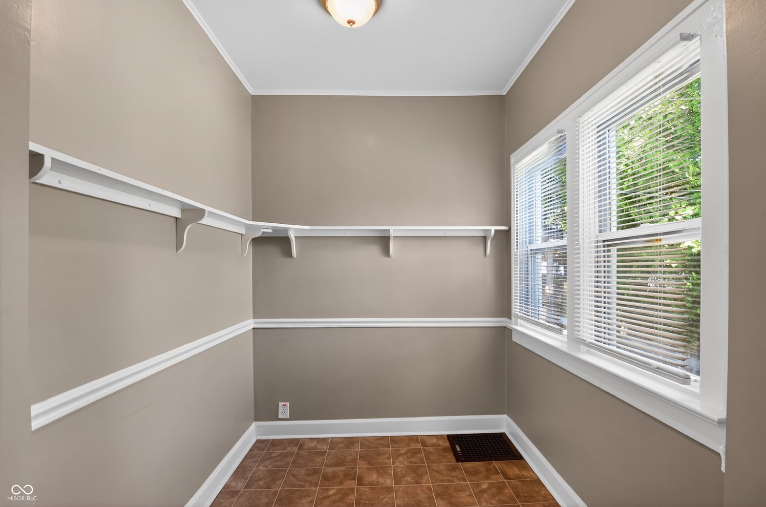 Walk In Closets