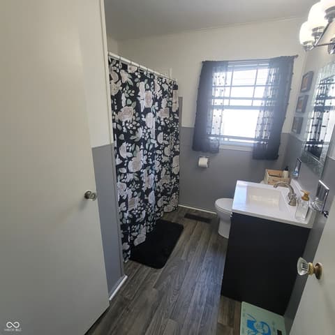 Photo of 707 Shadowlawn Avenue, Greencastle, IN