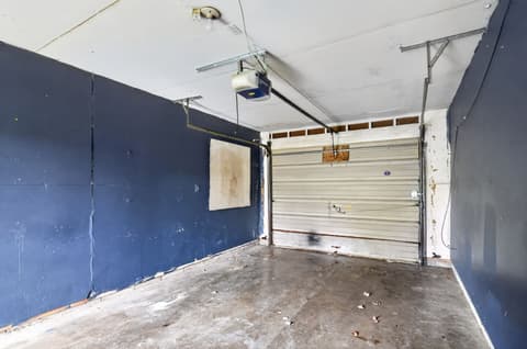 Garage at 3914 Richelieu Road, Indianapolis, IN