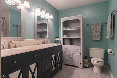 Primary bathroom at 2101 Elizaville Road, Lebanon, IN
