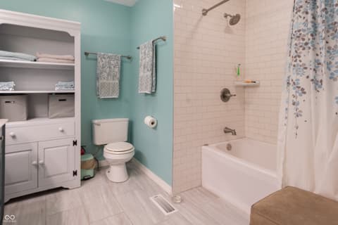 Primary bathroom at 2101 Elizaville Road, Lebanon, IN