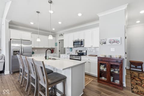 Kitchen at 4423 W Preserve Pass, New Palestine, IN