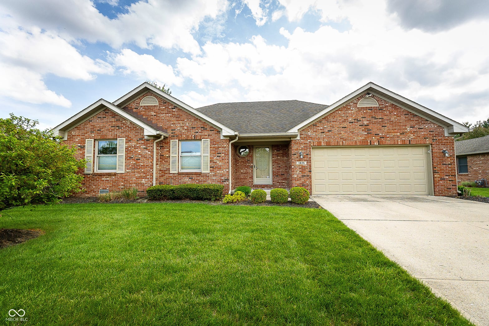 Photo of 1025 Woodridge, Brownsburg, IN