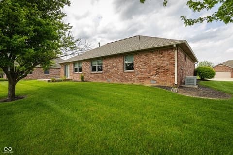 Photo of 1025 Woodridge, Brownsburg, IN