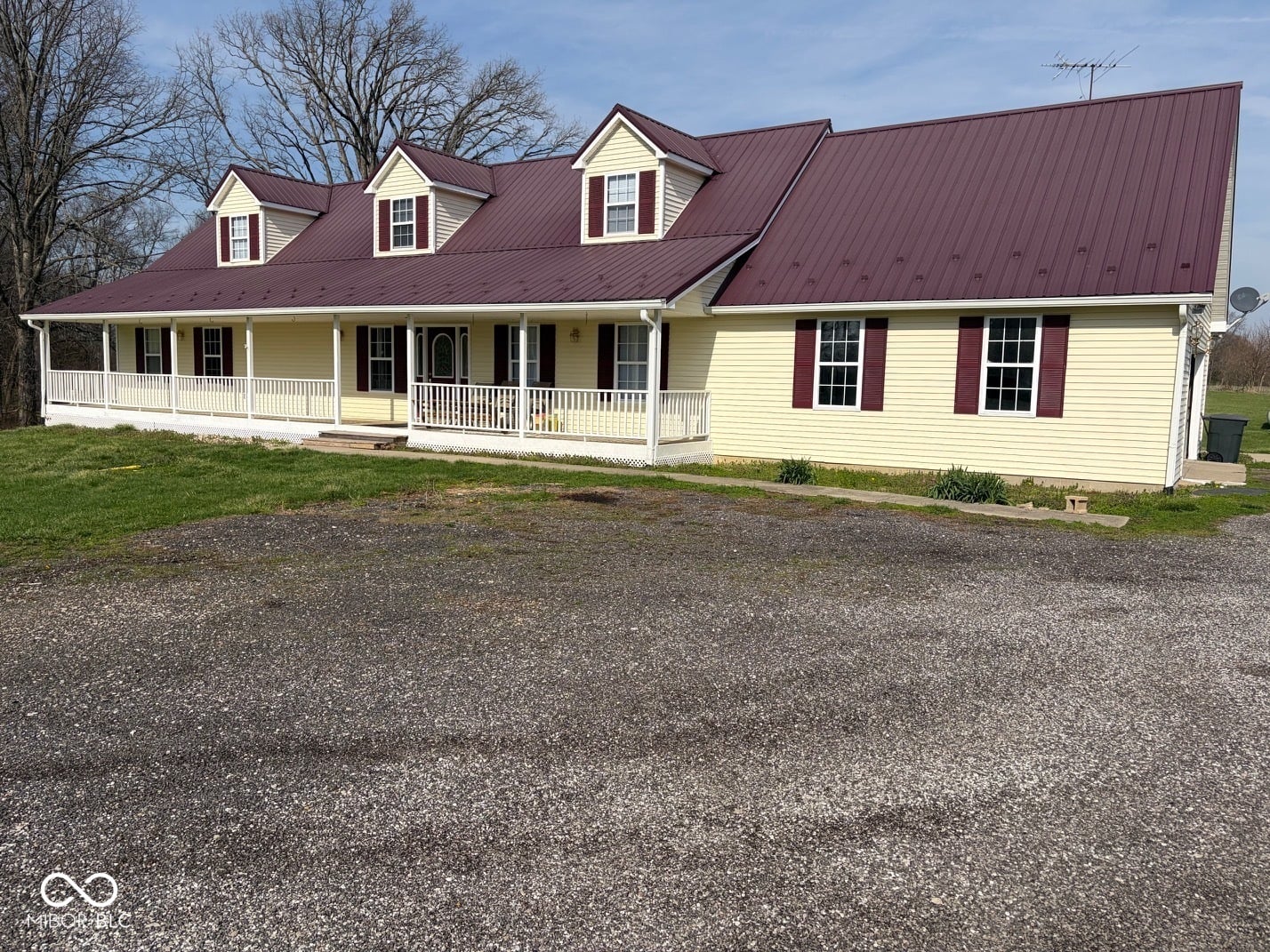 Front exterior at 12680 E State Road 7, Elizabethtown, IN