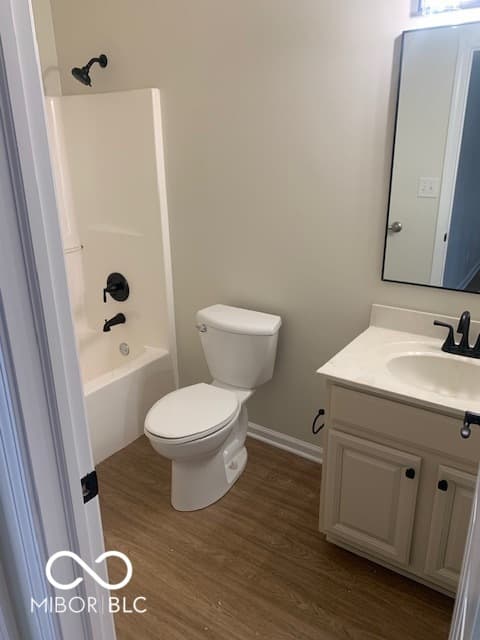 Photo of 1370 Heron Ridge Boulevard, Greenwood, IN