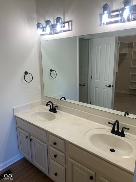 Photo of 1370 Heron Ridge Boulevard, Greenwood, IN