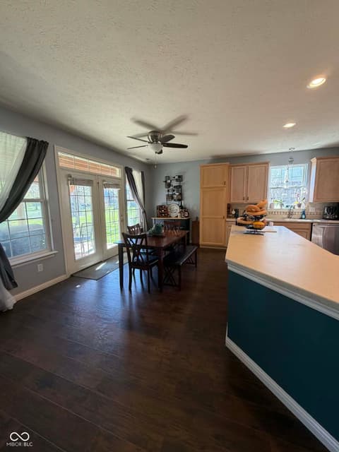 Photo of 4677 W Harvest Way, New Palestine, IN