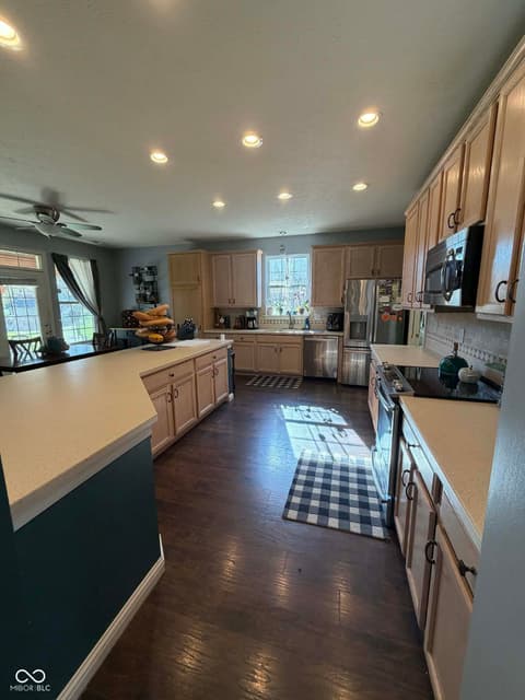 Photo of 4677 W Harvest Way, New Palestine, IN