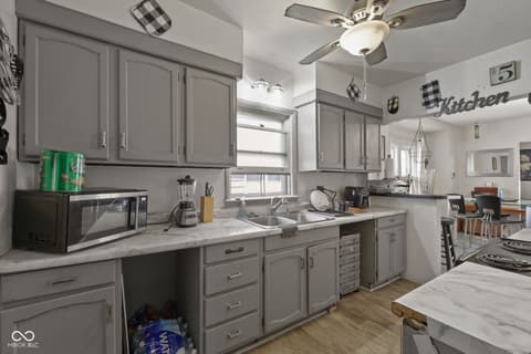 Photo of 2443 Meridian Street, Anderson, IN