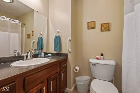 Photo of 4078 W Fairview Road, Greenwood, IN
