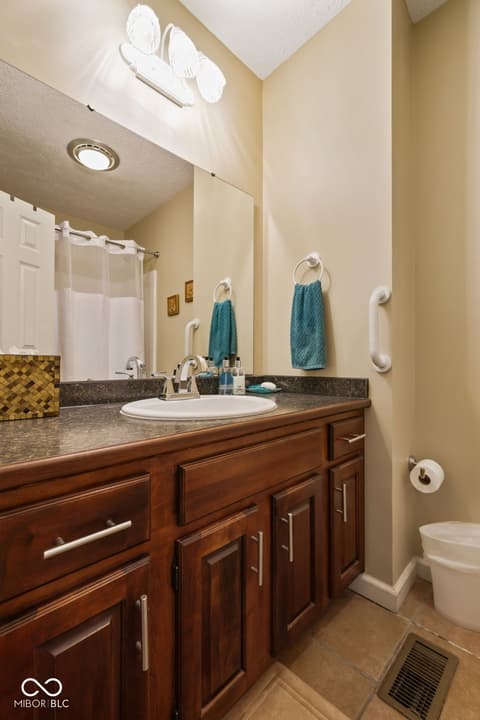 Photo of 4078 W Fairview Road, Greenwood, IN